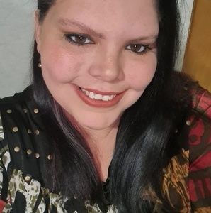 Meet your Posher, Tabitha